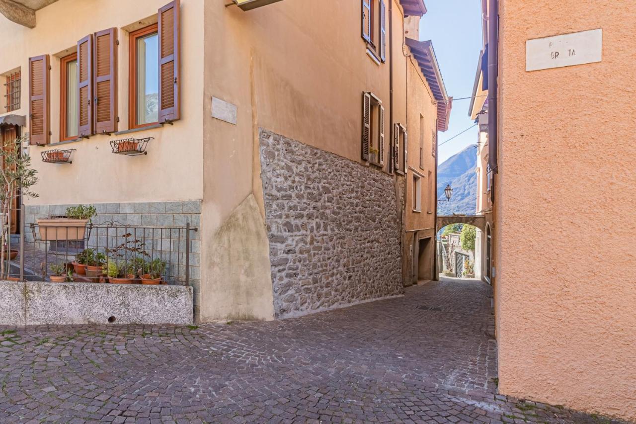 Ferienwohnung Atelier Dell'Artista By Wonderful Italy Varenna Exterior foto